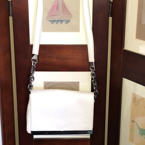 EUC MICHAEL KORS WHITE LEATHER HANDBAG MINT - Picture 1 of 7